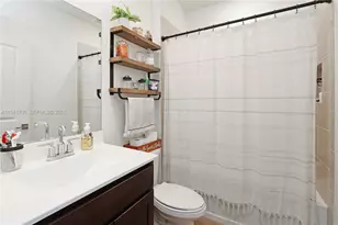 1036 SE 24th Ave, Homestead, FL 33035 - Photo 13