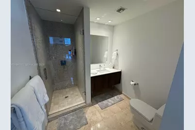 68 SE 6th St #1109, Miami, FL 33131 - Photo 21
