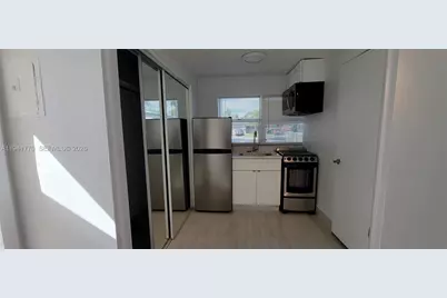 26 SE 13th Ter #1, Dania Beach, FL 33004 - Photo 3