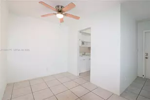712 NE 8th St, Hallandale Beach, FL 33009 - Photo 3