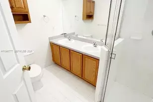 5230 Palmbrooke Cir, West Palm Beach, FL 33417 - Photo 17