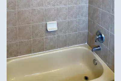 2311 SE 24th Ave #2311, Homestead, FL 33035 - Photo 17