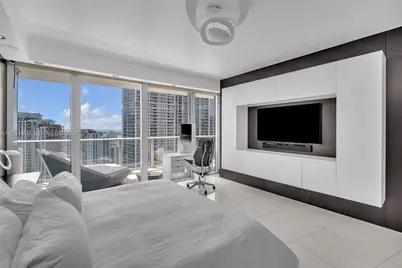 200 Biscayne Boulevard Way #3607, Miami, FL 33131 - Photo 15