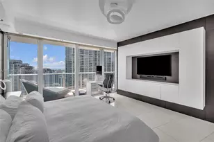 200 Biscayne Blvd Way, Miami, FL 33131 - Photo 15