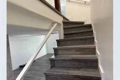 11163 NW 7th St #104, Miami, FL 33172 - Photo 27