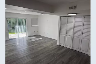 11163 NW 7th St #104, Miami, FL 33172 - Photo 15