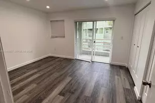 11163 NW 7th St, Miami, FL 33172 - Photo 7