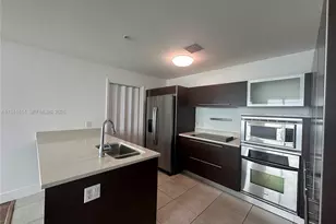 1900 N Bayshore Dr, Miami, FL 33132 - Photo 15