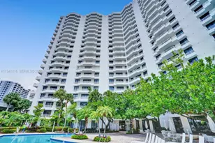 3300 NE 192nd St, Aventura, FL 33180 - Photo 19