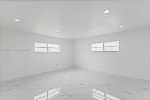 988 NW 10th St, Hallandale Beach, FL 33009 - Photo 21