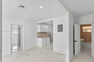 988 NW 10th St, Hallandale Beach, FL 33009 - Photo 33