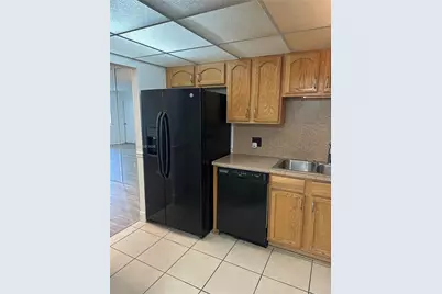 1000 Saint Charles Pl #413, Pembroke Pines, FL 33026 - Photo 7