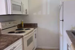 17 Crossings Cir, Boynton Beach, FL 33435 - Photo 9