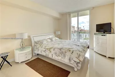 17555 Atlantic Blvd #902, Sunny Isles Beach, FL 33160 - Photo 11