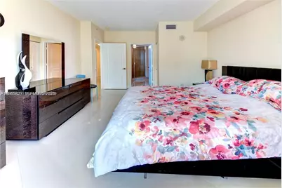 17555 Atlantic Blvd #902, Sunny Isles Beach, FL 33160 - Photo 9