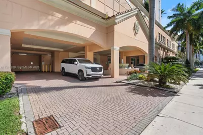 17555 Atlantic Blvd #902, Sunny Isles Beach, FL 33160 - Photo 21