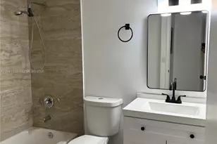 10027 Winding Lake Rd, Sunrise, FL 33351 - Photo 7