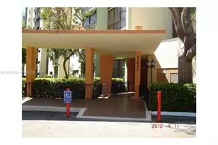 17021 N Bay Rd, Sunny Isles Beach, FL 33160 - Photo 11