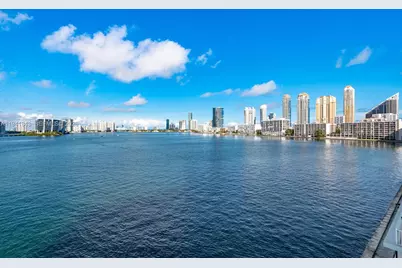 301 174th St #619, Sunny Isles Beach, FL 33160 - Photo 1