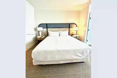 4401 Collins Ave #1817, Miami Beach, FL 33140 - Photo 9