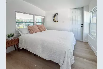 953 NE 37th St, Oakland Park, FL 33334 - Photo 7