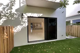 3376 Perry Frow Dr, Miami, FL 33133 - Photo 23