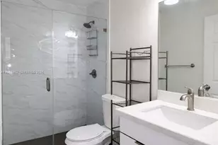 8851 NW 119th St, Hialeah Gardens, FL 33018 - Photo 7