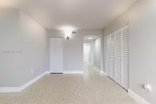 426 NW 13th Ave, Miami, FL 33125 - Photo 17
