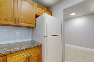 426 NW 13th Ave, Miami, FL 33125 - Photo 9