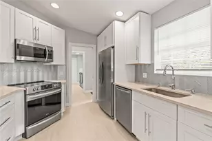 2444 SW Parkside Dr, Palm City, FL 34990 - Photo 7