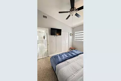 2915 NW 68th St, Miami, FL 33147 - Photo 37