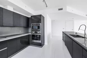 1080 Brickell Ave, Miami, FL 33131 - Photo 5