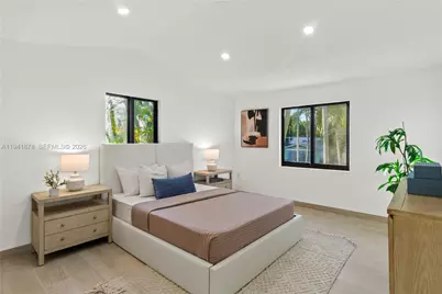 435 W 43rd St, Miami Beach, FL 33140 - Photo 17