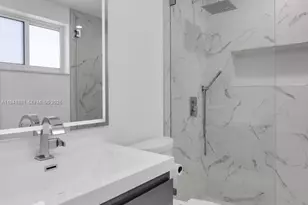 2430 Key Largo Ln, Fort Lauderdale, FL 33312 - Photo 17