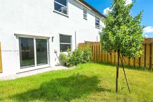 2646 SE 27th Dr, Homestead, FL 33035 - Photo 3