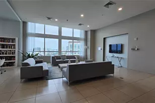 1900 N Bayshore Dr, Miami, FL 33132 - Photo 21