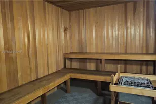 1900 N Bayshore Dr, Miami, FL 33132 - Photo 17