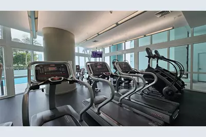 1900 N Bayshore Dr #3717, Miami, FL 33132 - Photo 13