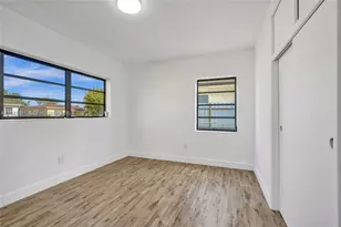 4631 E 8th Ct, Hialeah, FL 33013 - Photo 21