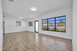 4631 E 8th Ct, Hialeah, FL 33013 - Photo 11