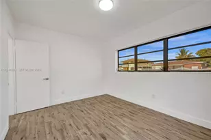 4631 E 8th Ct, Hialeah, FL 33013 - Photo 25