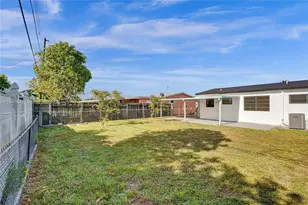 4631 E 8th Ct, Hialeah, FL 33013 - Photo 45