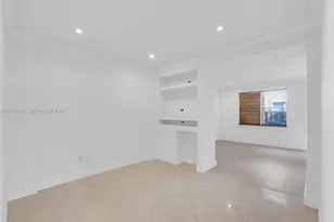 5505 NW 112th Path, Doral, FL 33178 - Photo 9