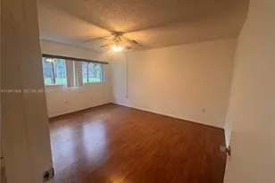 801 SW 138th Ave, Pembroke Pines, FL 33027 - Photo 5