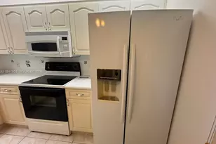 801 SW 138th Ave, Pembroke Pines, FL 33027 - Photo 7