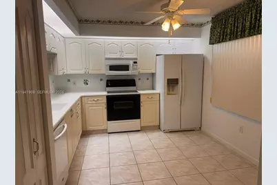 801 SW 138th Ave #106E, Pembroke Pines, FL 33027 - Photo 3