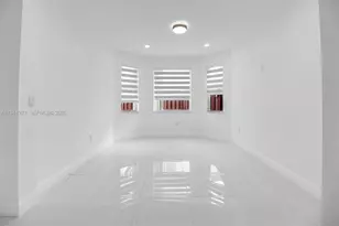 8159 NW 116th Ct, Doral, FL 33178 - Photo 9