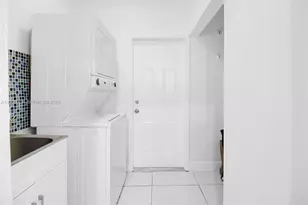 8159 NW 116th Ct, Doral, FL 33178 - Photo 13