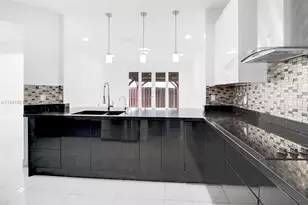 8159 NW 116th Ct, Doral, FL 33178 - Photo 5