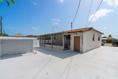 4485 E 8th Ave, Hialeah, FL 33013 - Photo 25